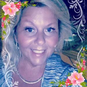 Meet your Posher, Adrienne